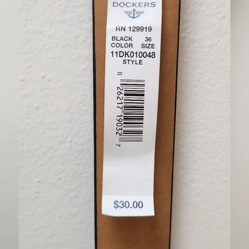 NWT DOCKERS Leather Black Belt Adjustable Size 36